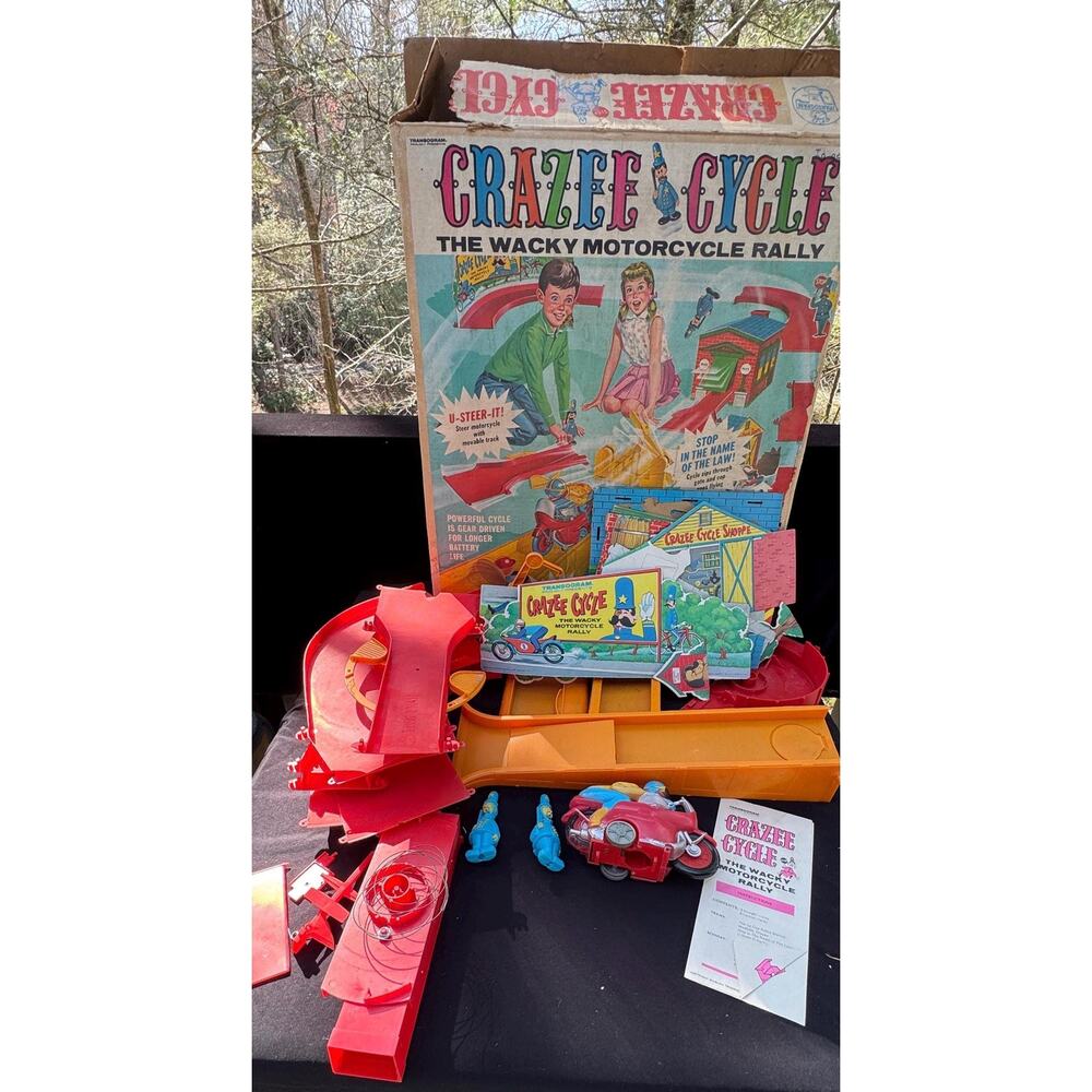 Rare 1966 Transogram CRAZEE CYCLE WACKY Motorcycle Rally Game Set Original Box.